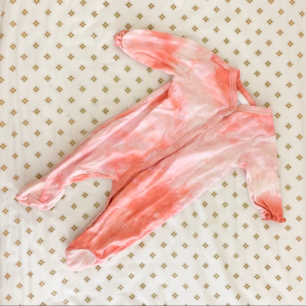 Pink tie-died baby pjs